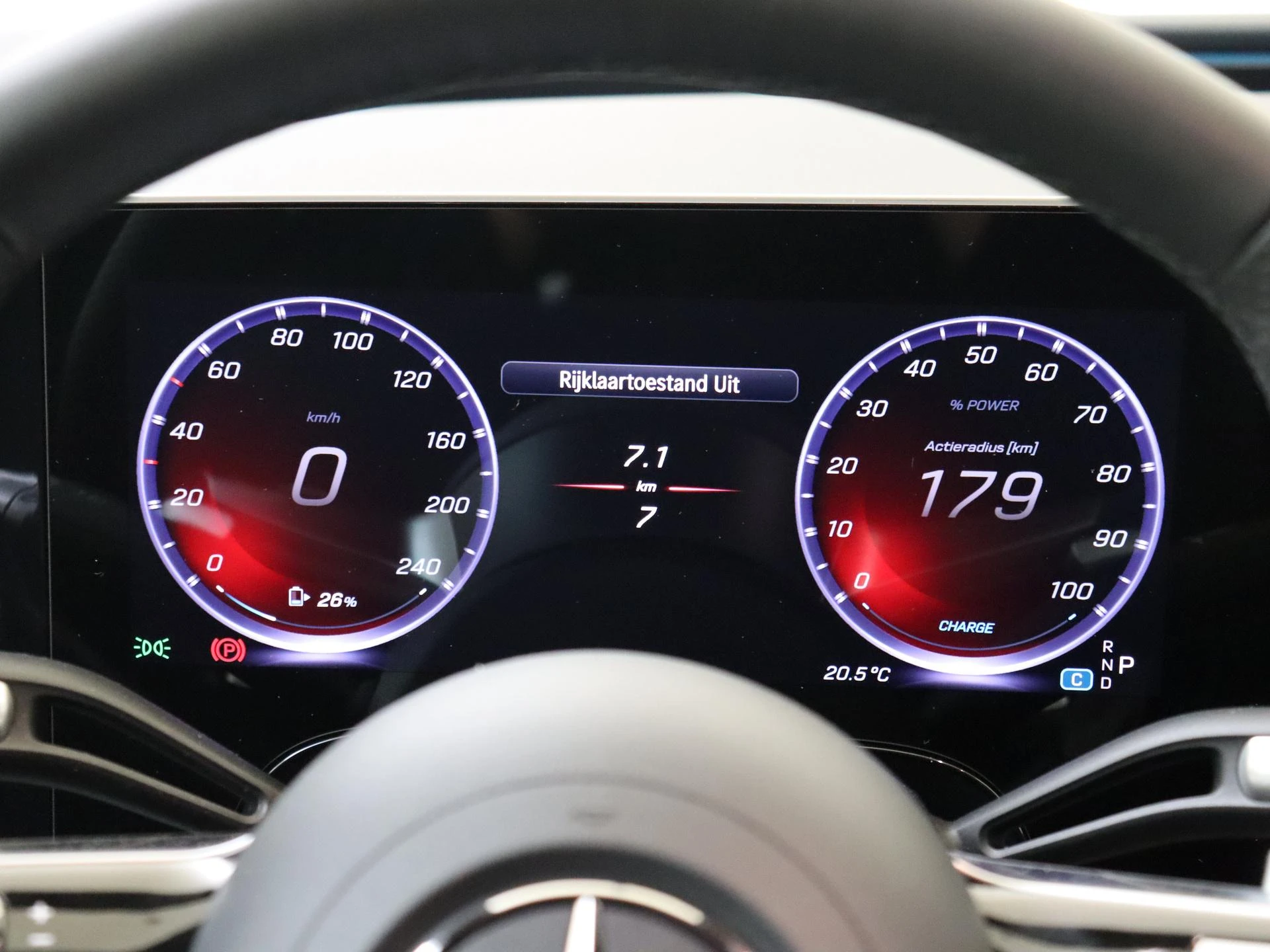 Mercedes-Benz-C-Klasse-image-10