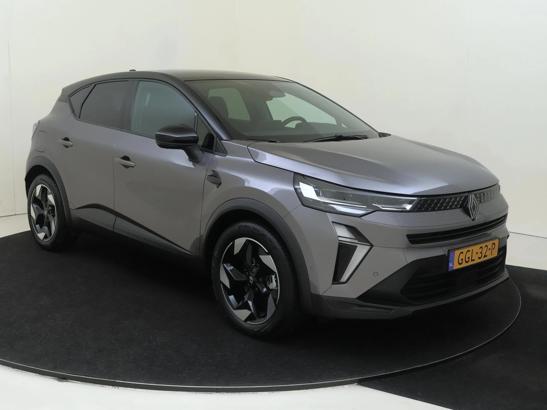 Renault-Captur-image-2