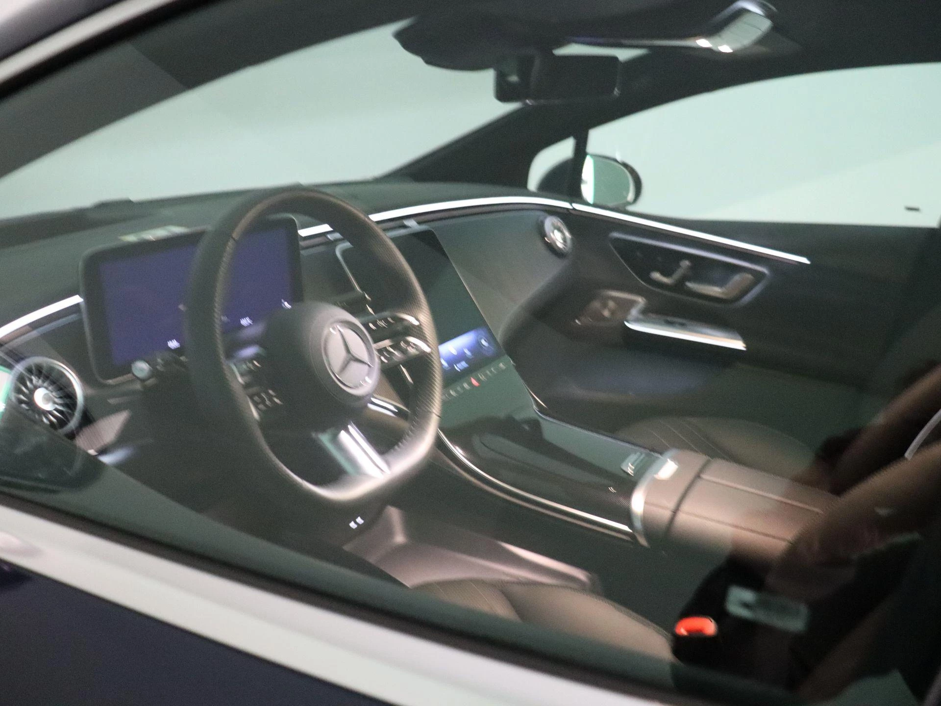 Mercedes-Benz EQE 350+ Star Edition + NAPPA + AIRMATIC + DIGITAL LIGHT + HEAD UP +