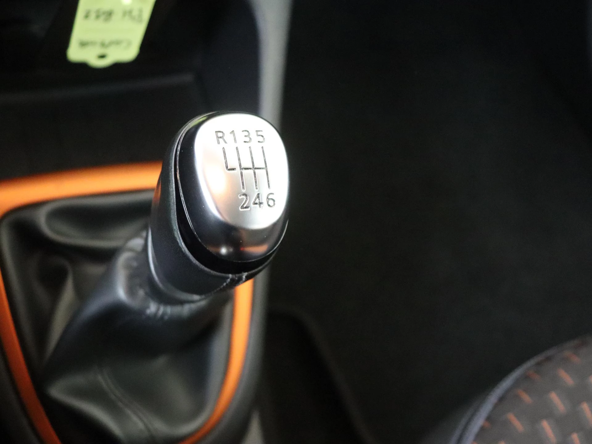 Renault-Captur-image-14