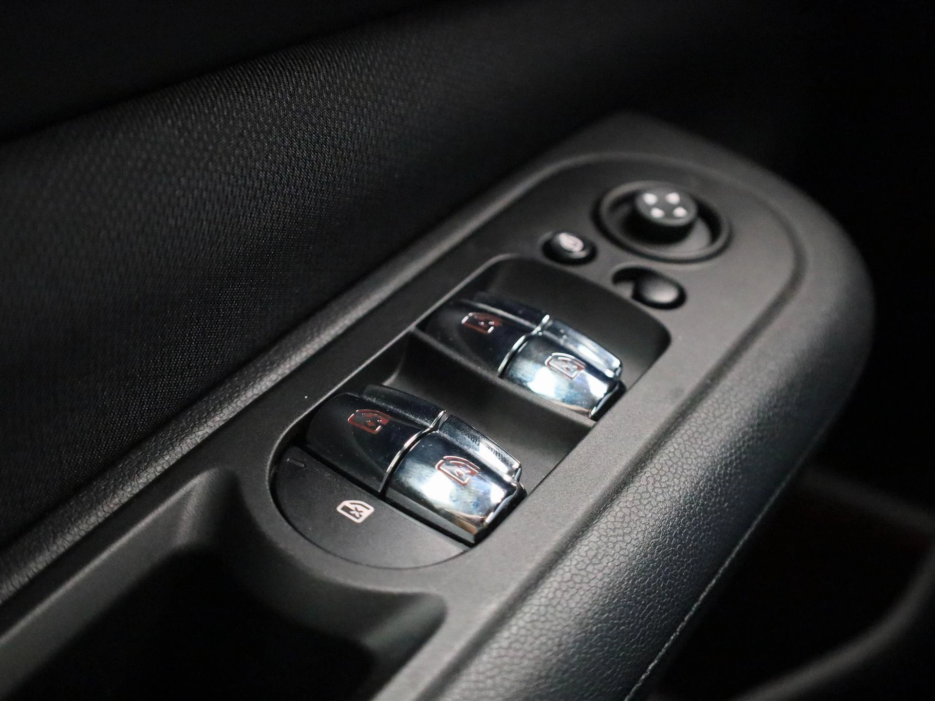 MINI-Clubman-image-28