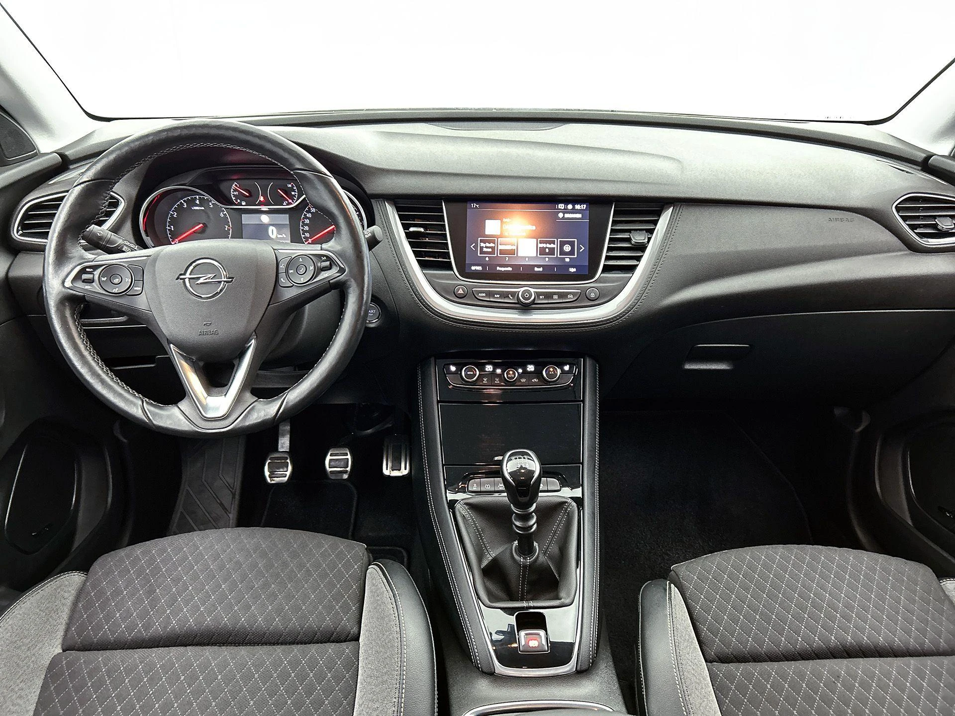 Opel-Grandland X-image-22