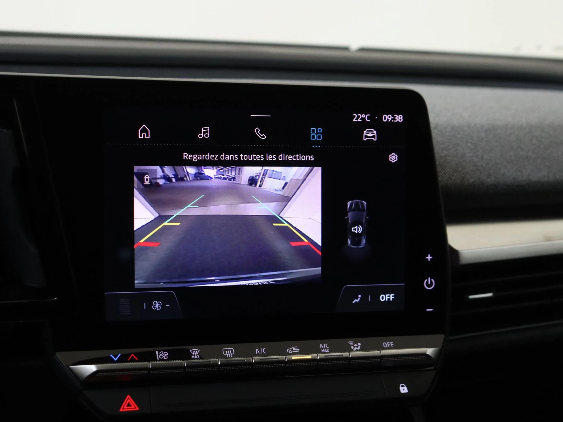 Renault-Megane E-Tech-image-16