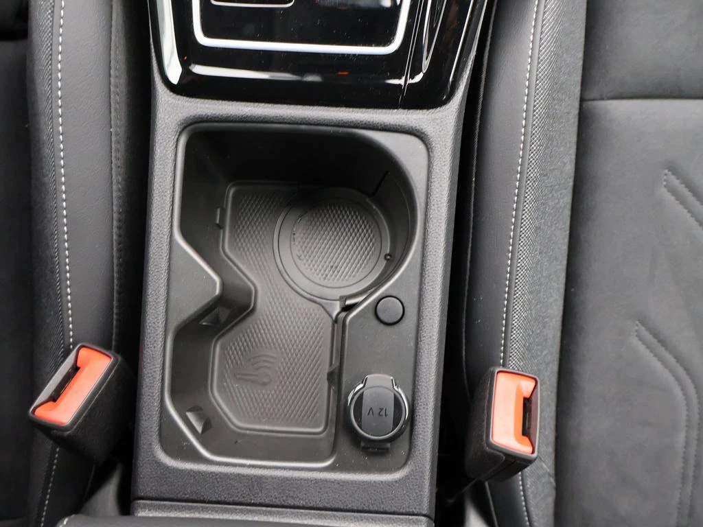 Volkswagen Golf VIII Golf Style Business 1.5 eTSI 150pk AUTOMAAT *DEMO*