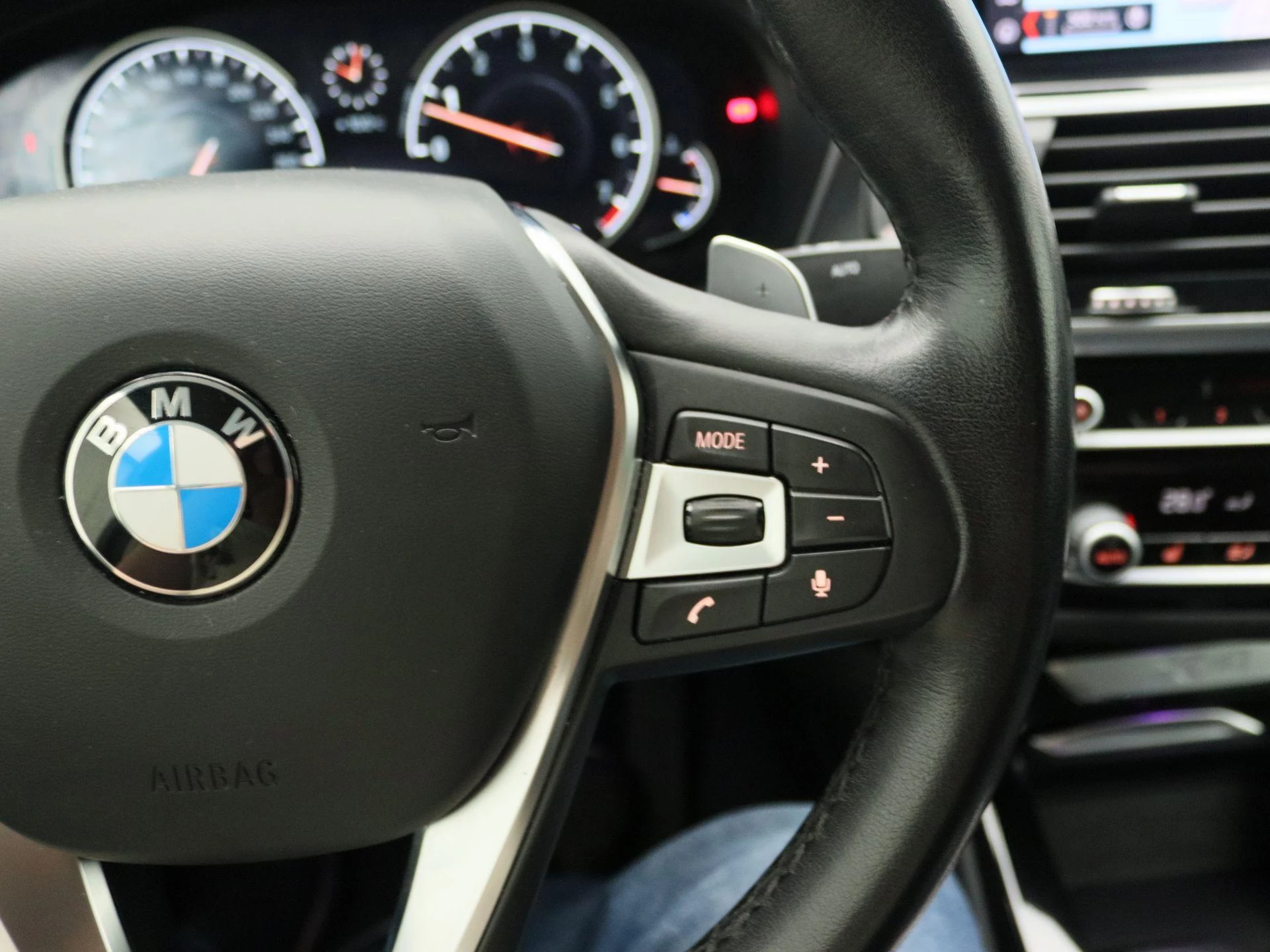BMW-X4-image-19