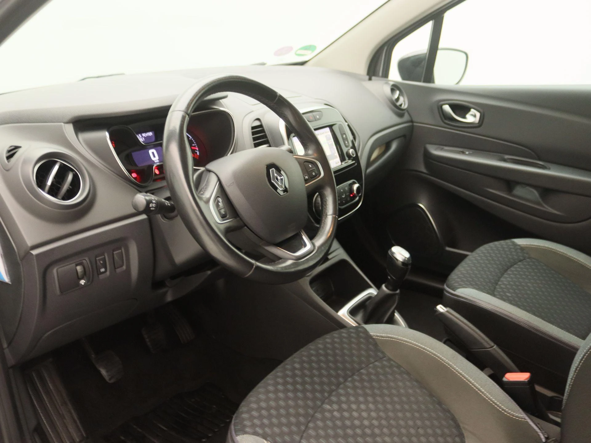Renault-Captur-image-19