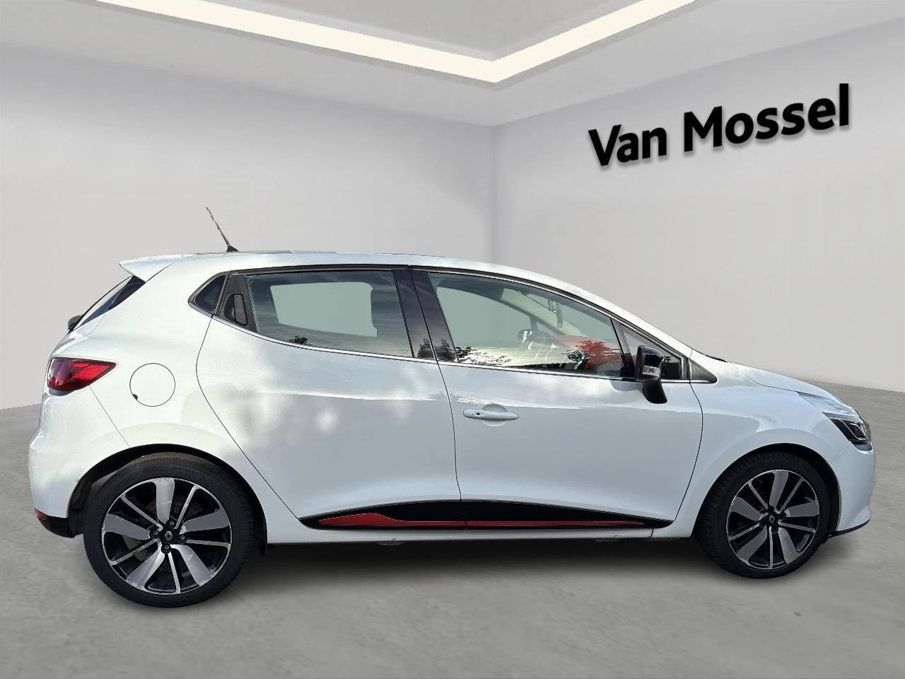 Renault-Clio-image-4