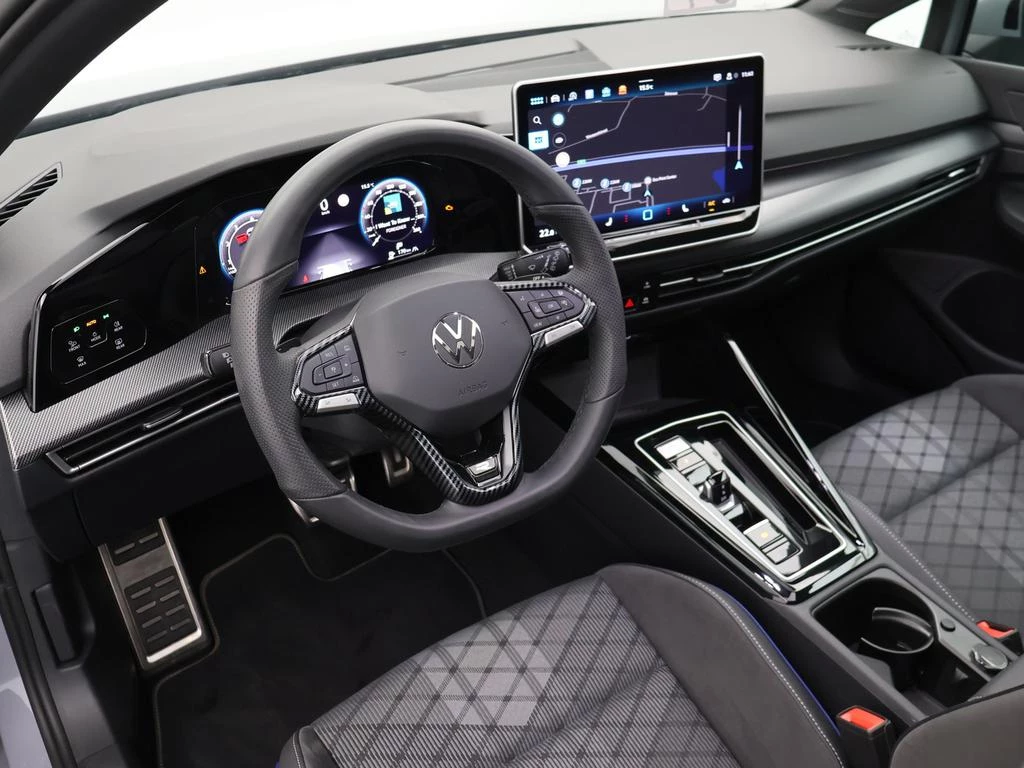 Volkswagen-Golf-image-20