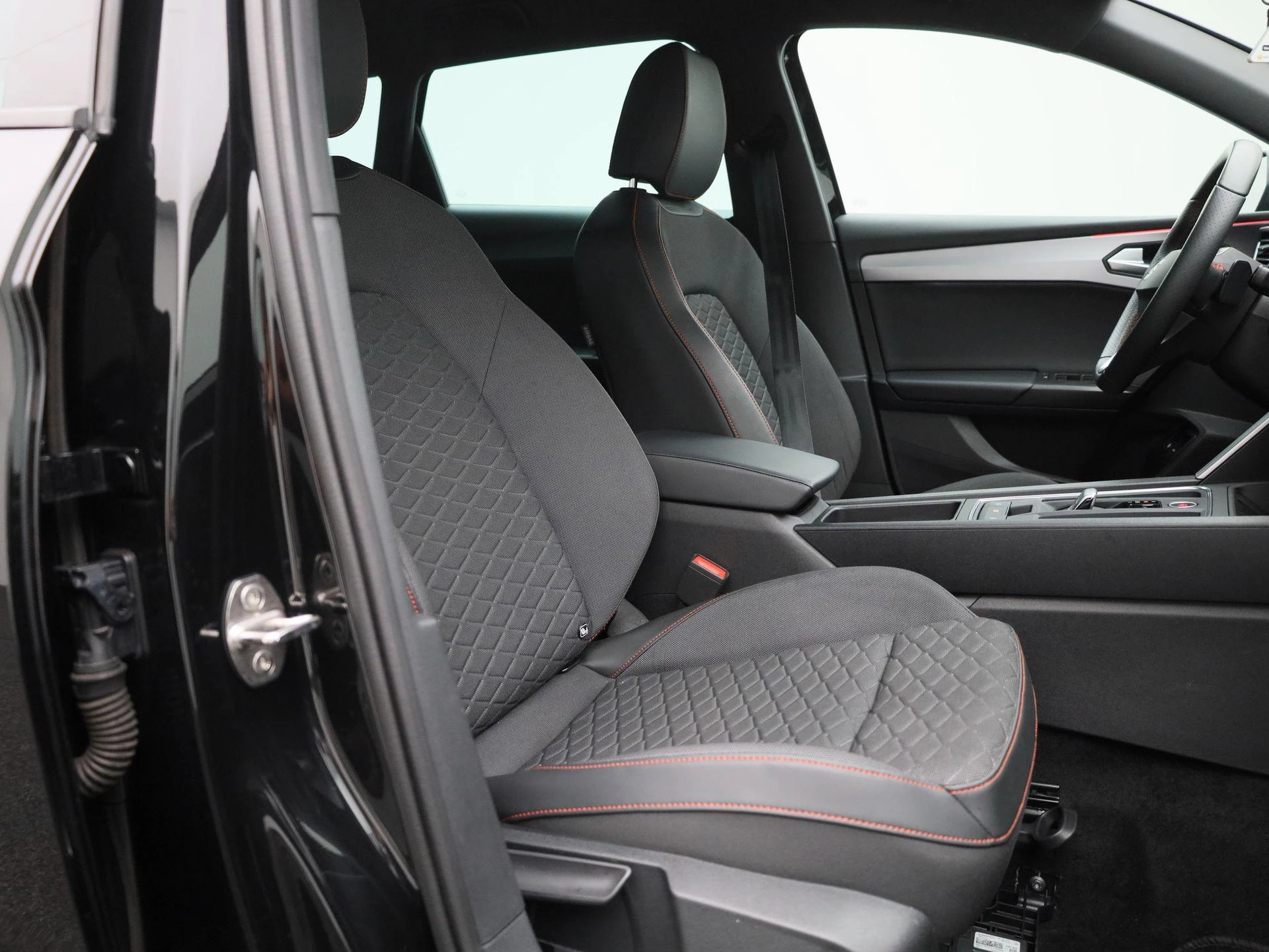 SEAT Leon Sportstourer 1.4 TSI eHybrid PHEV FR Business Intense
