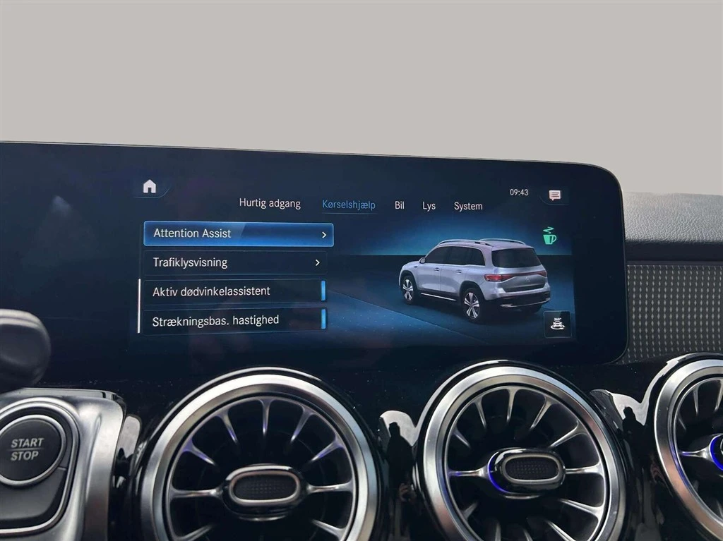 Mercedes-Benz-EQB-image-19
