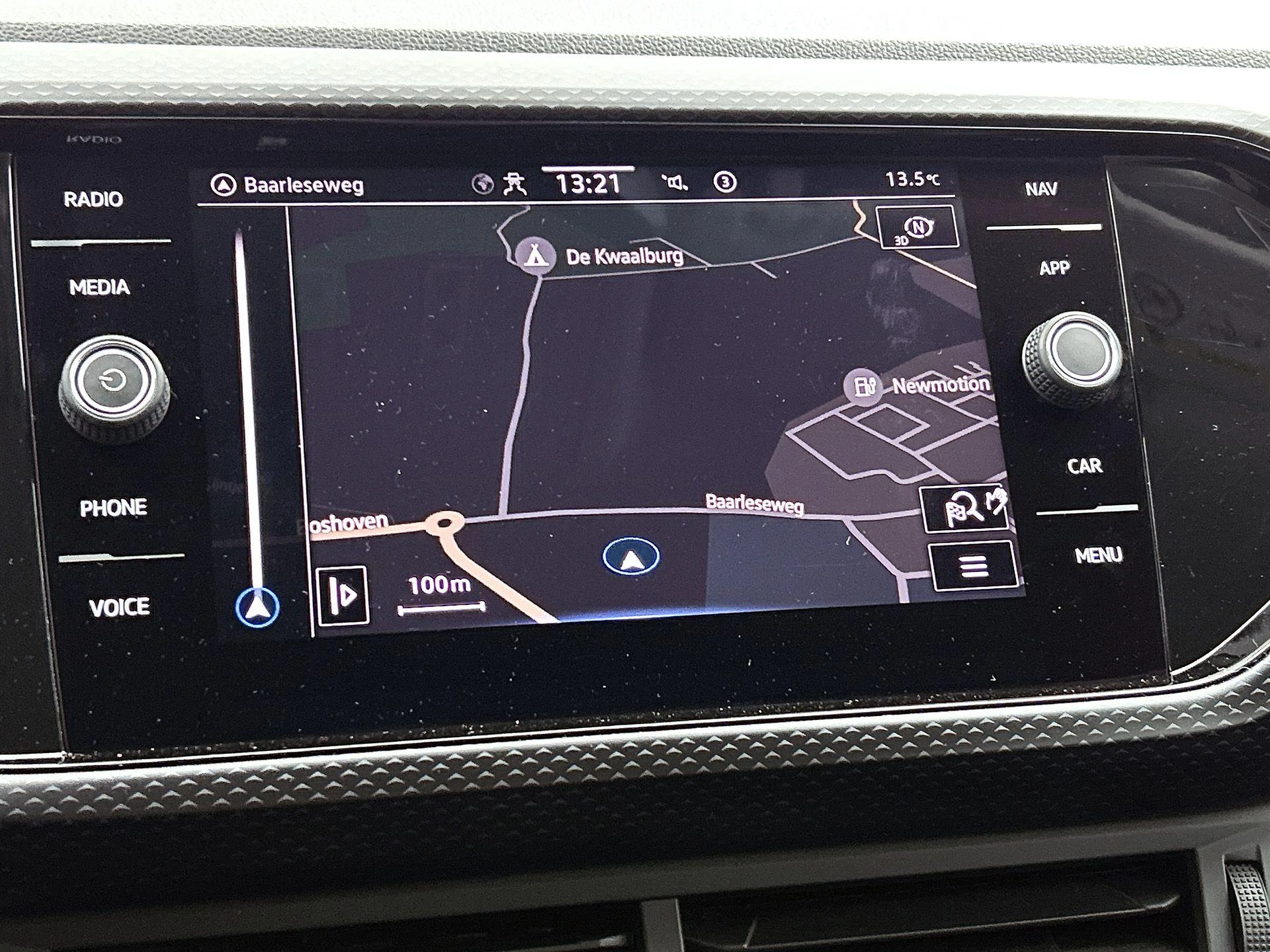 Volkswagen-T-Cross-image-6