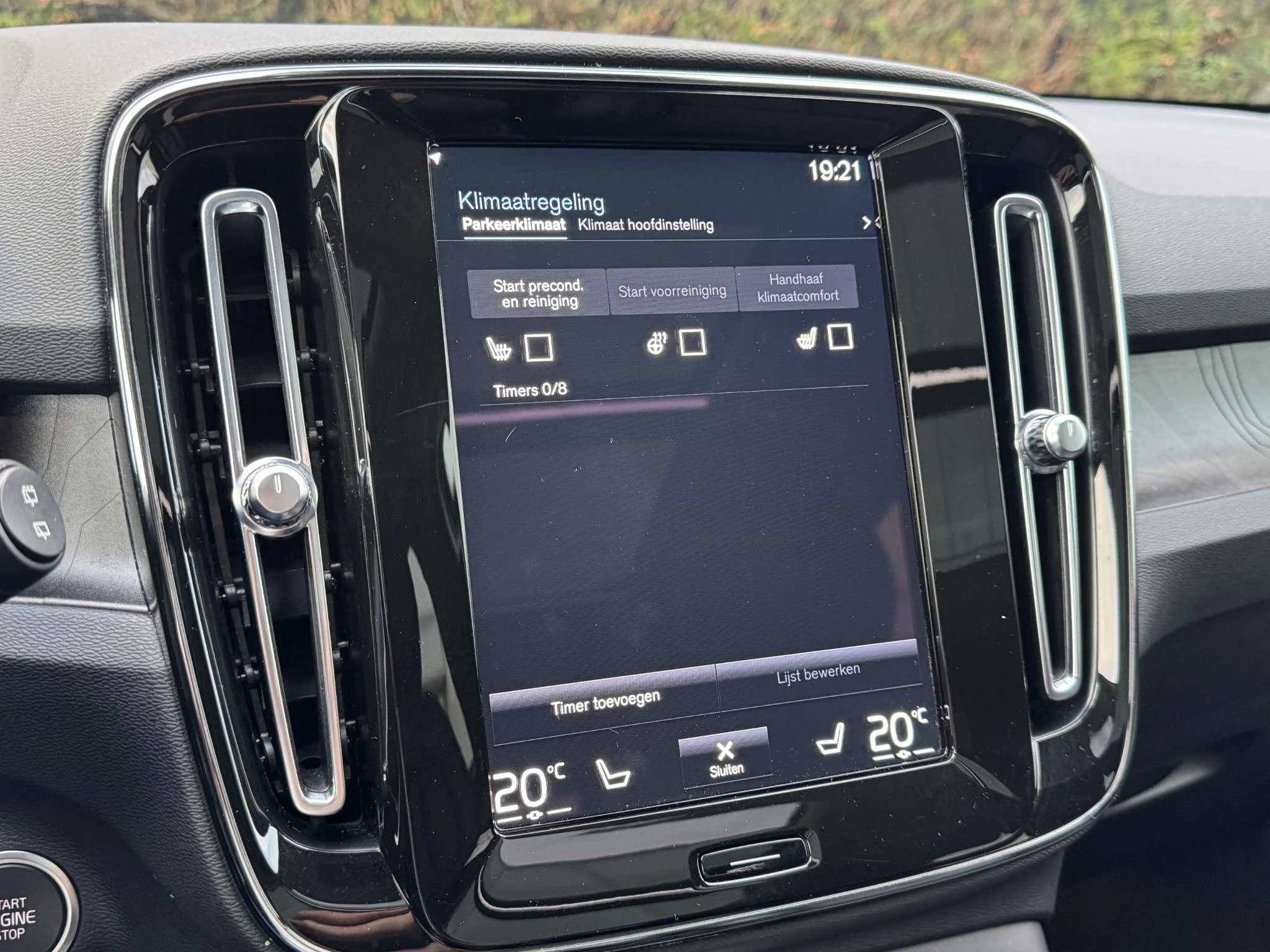 Volvo-XC40-image-21