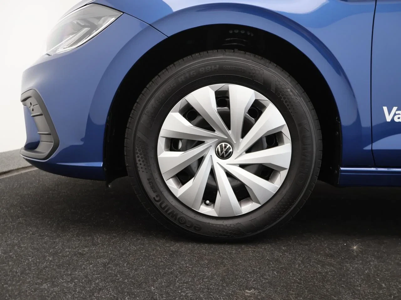 Volkswagen-Polo-image-16