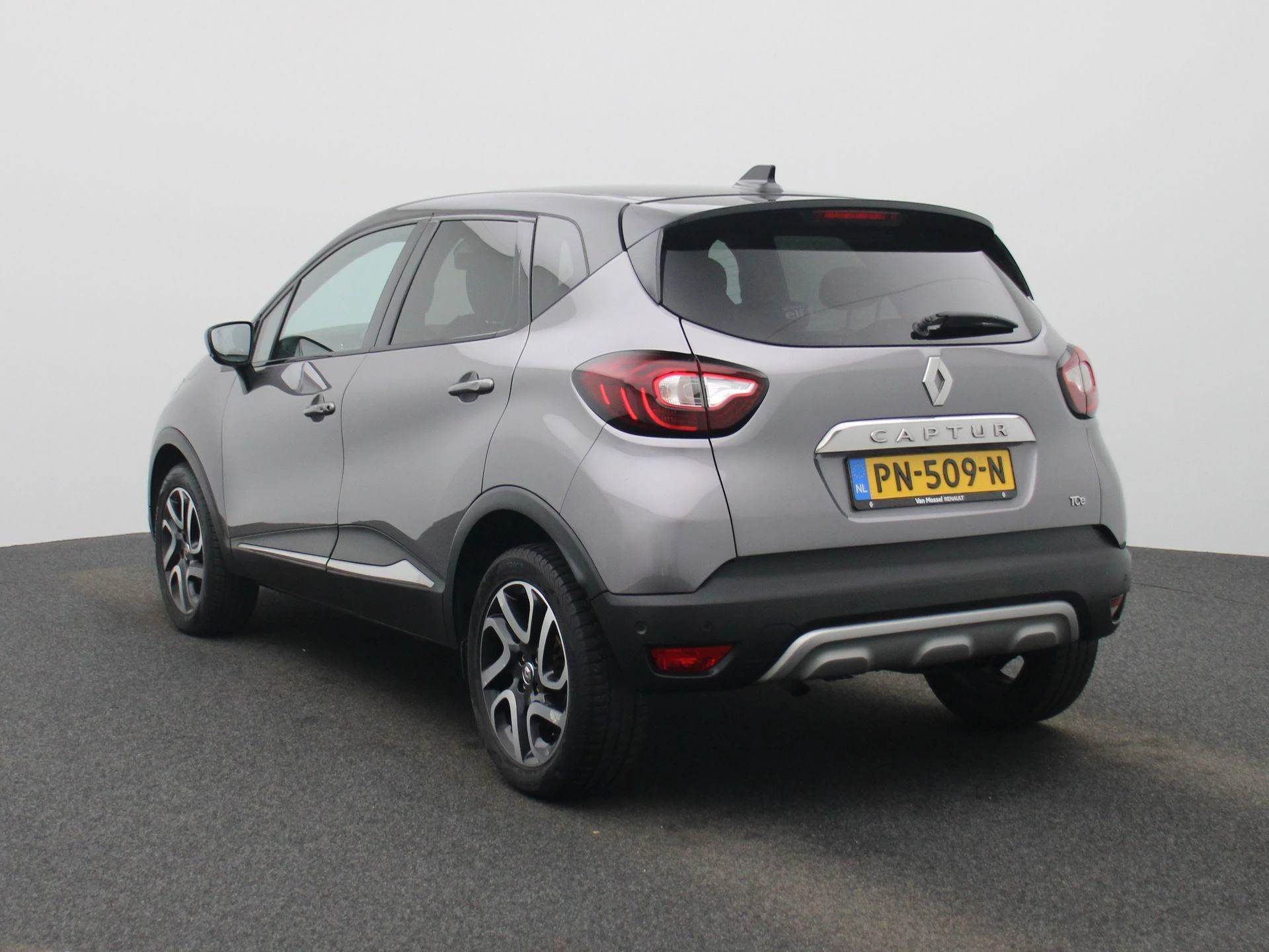 Renault-Captur-image-1