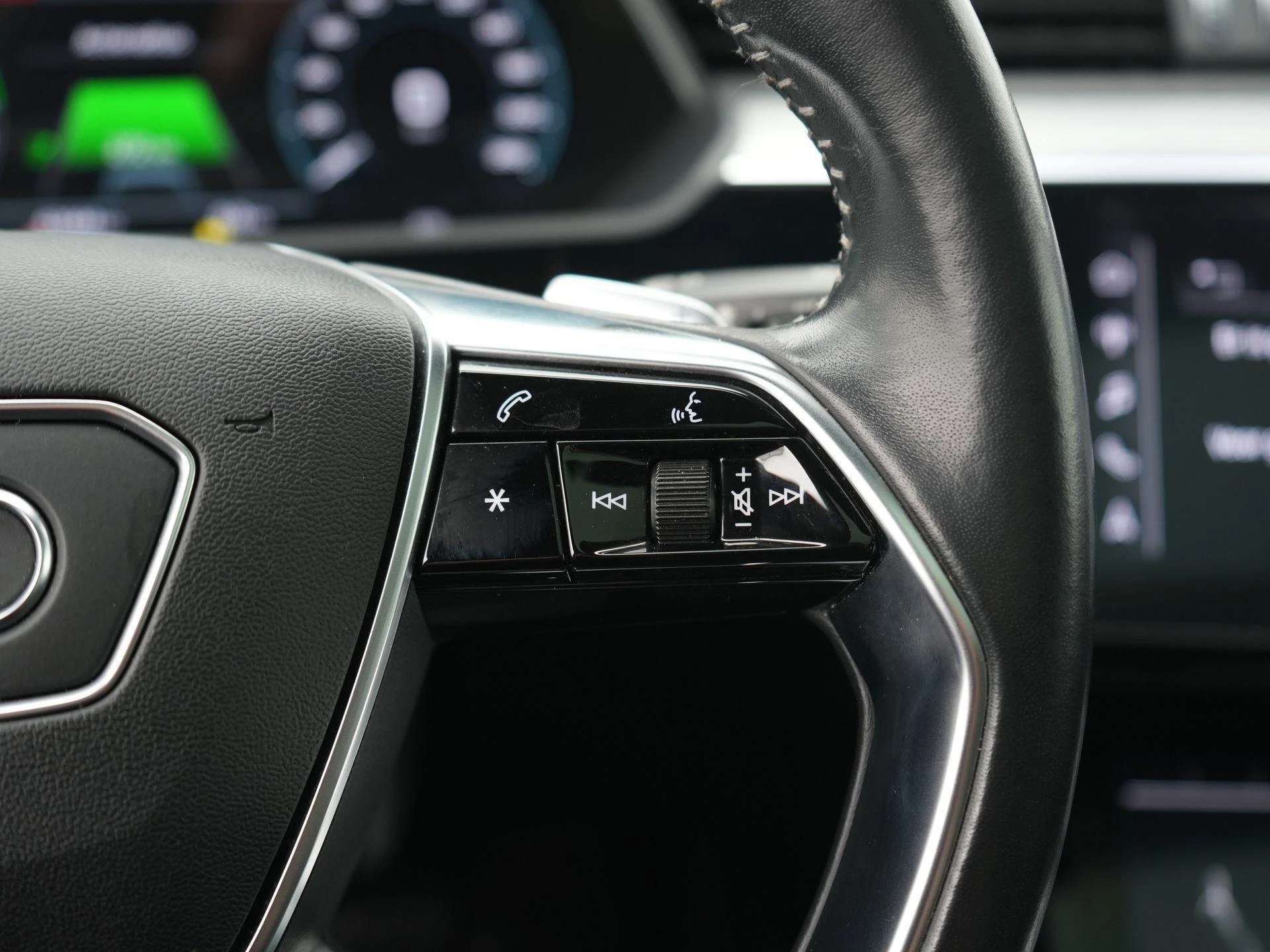 Audi e-tron e-tron 55 quattro advanced Pro Line Plus 95 kWh