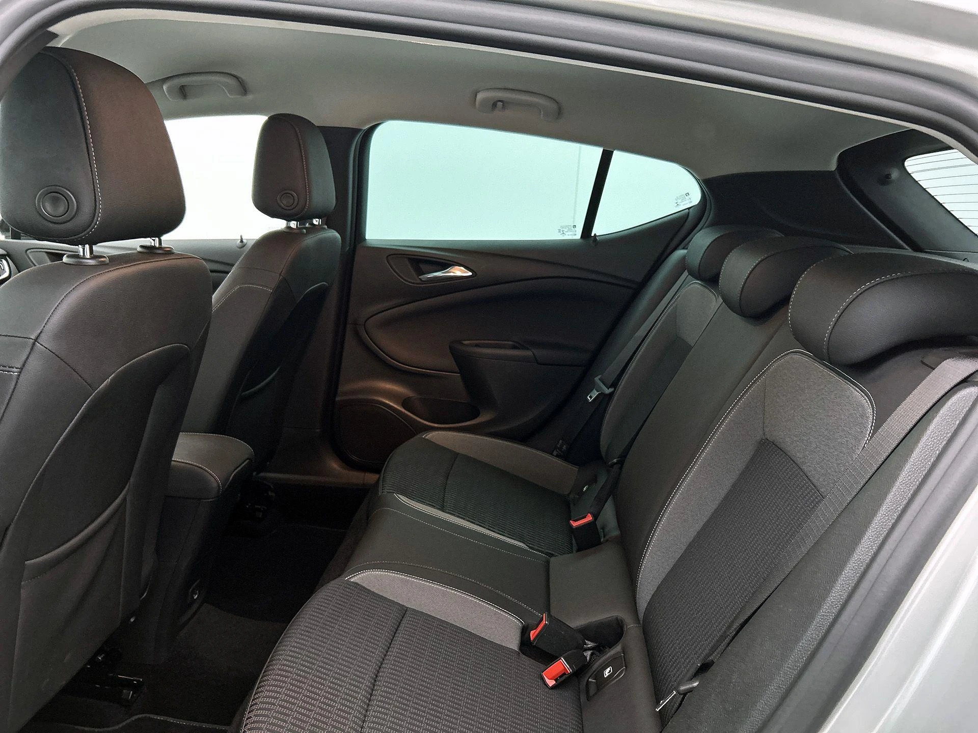 Opel-Astra-image-24