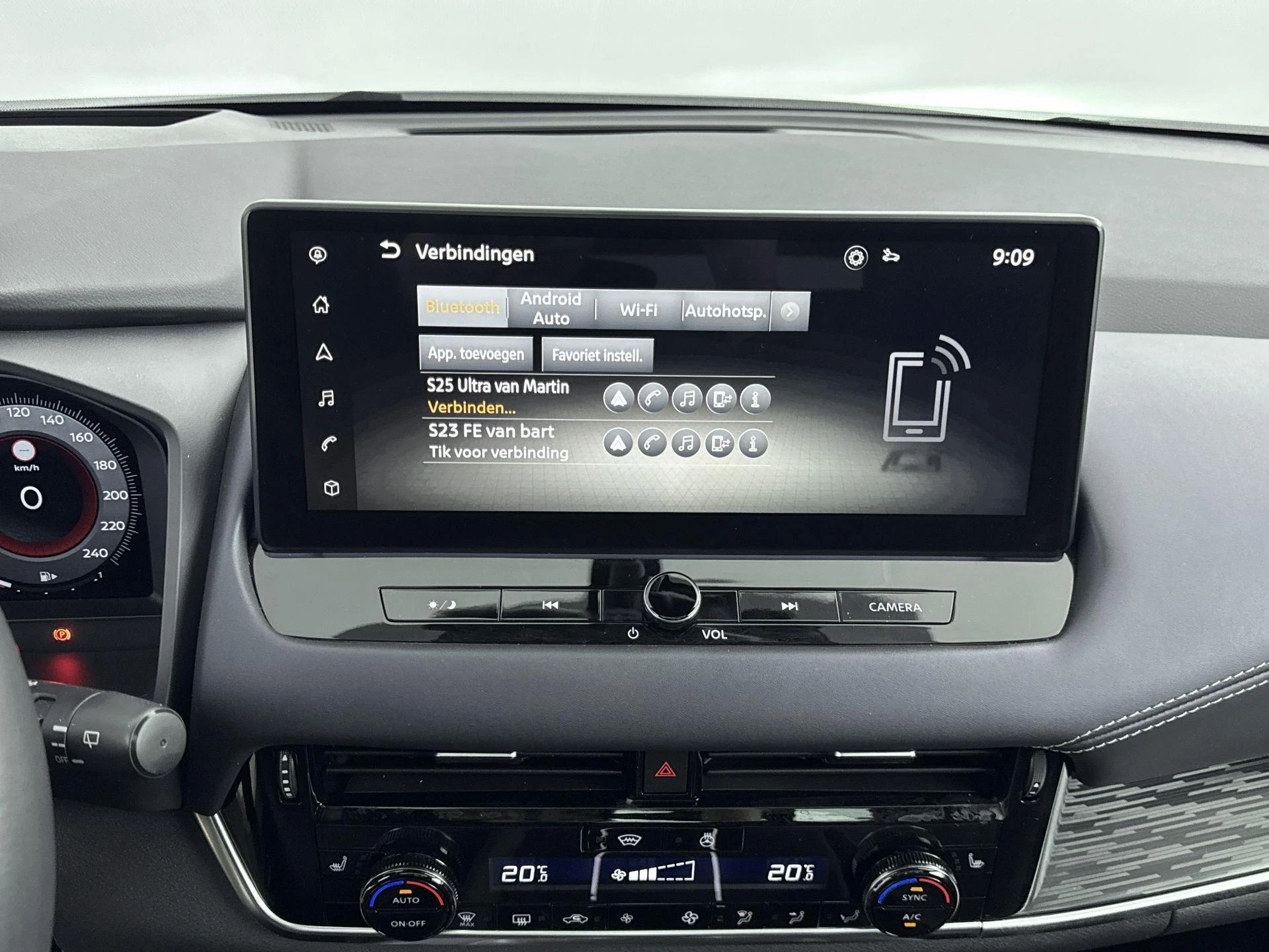 Nissan-QASHQAI-image-12