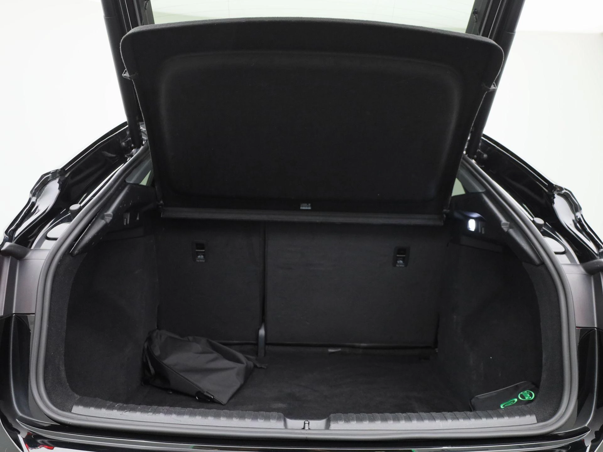 Audi-Q4 Sportback e-tron-image-39