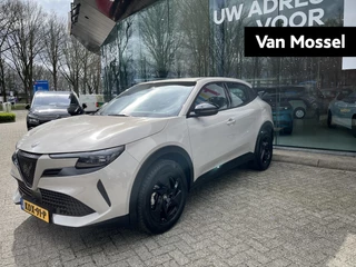 Alfa Romeo Junior 1.2 Turbo Hybrid Ibrida