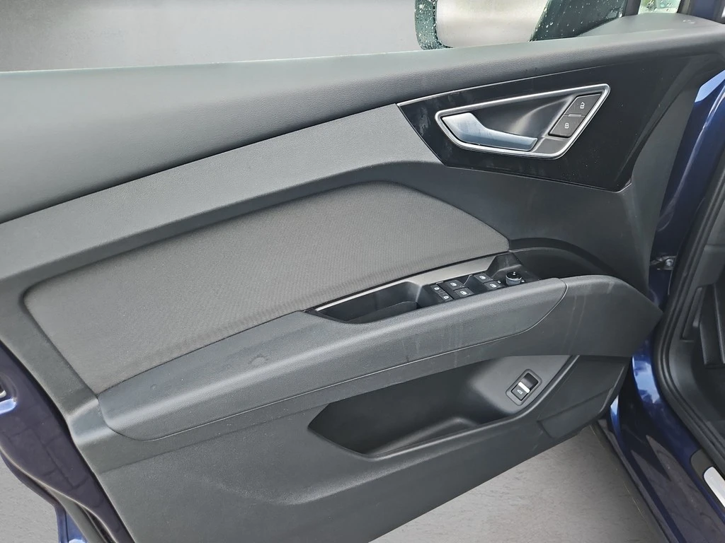 Audi-Q4 e-tron-image-6