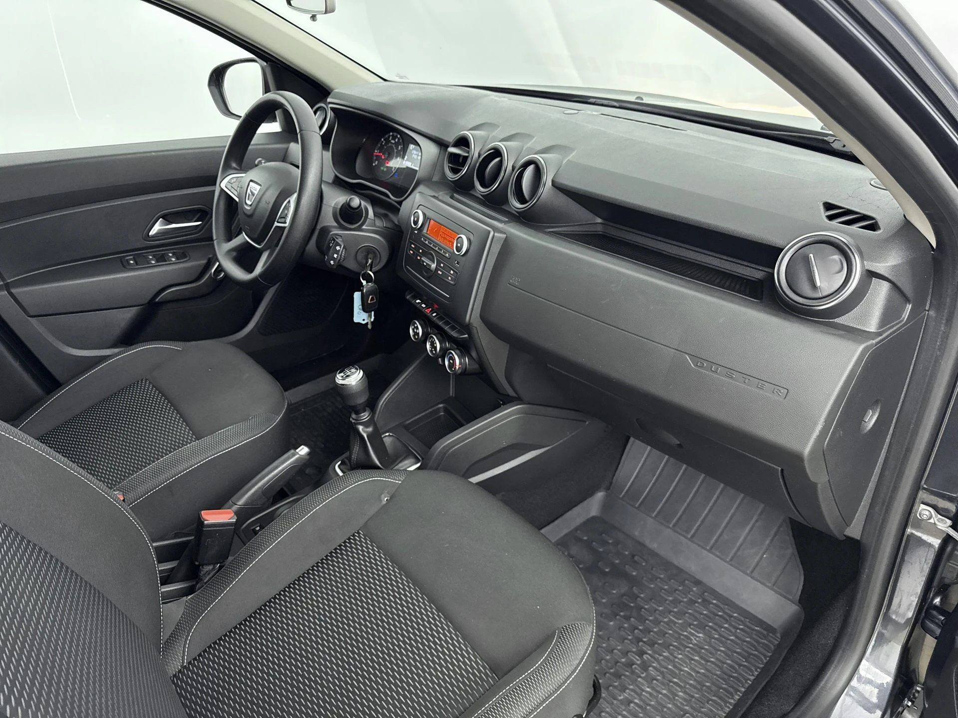 Dacia-Duster-image-16