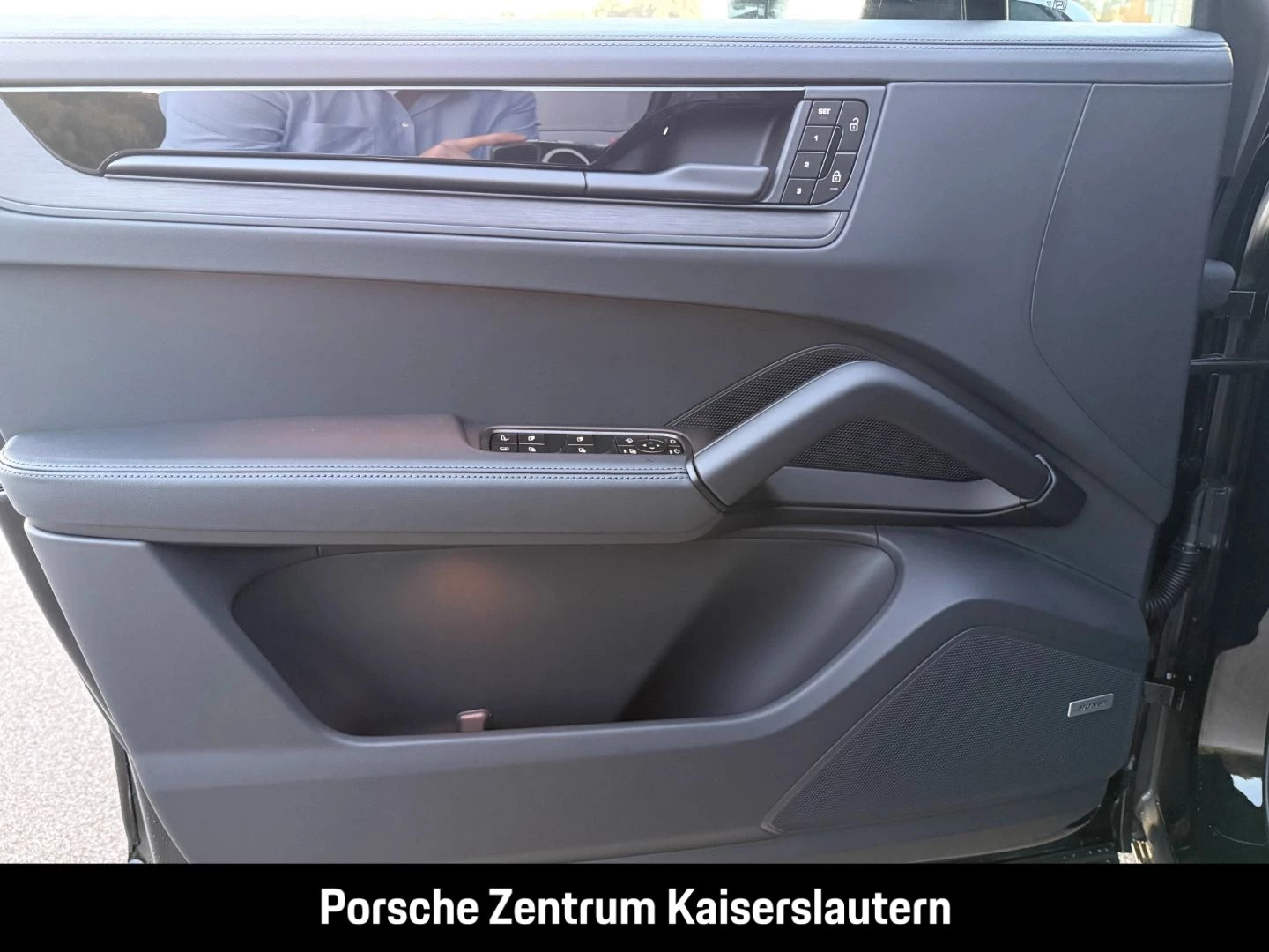 Porsche Cayenne S E-Hybrid Coupe Black Edition InnoDrive black edition