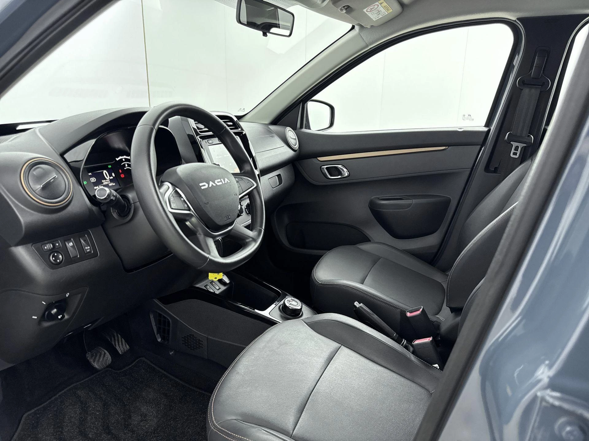 Dacia-Spring-image-11