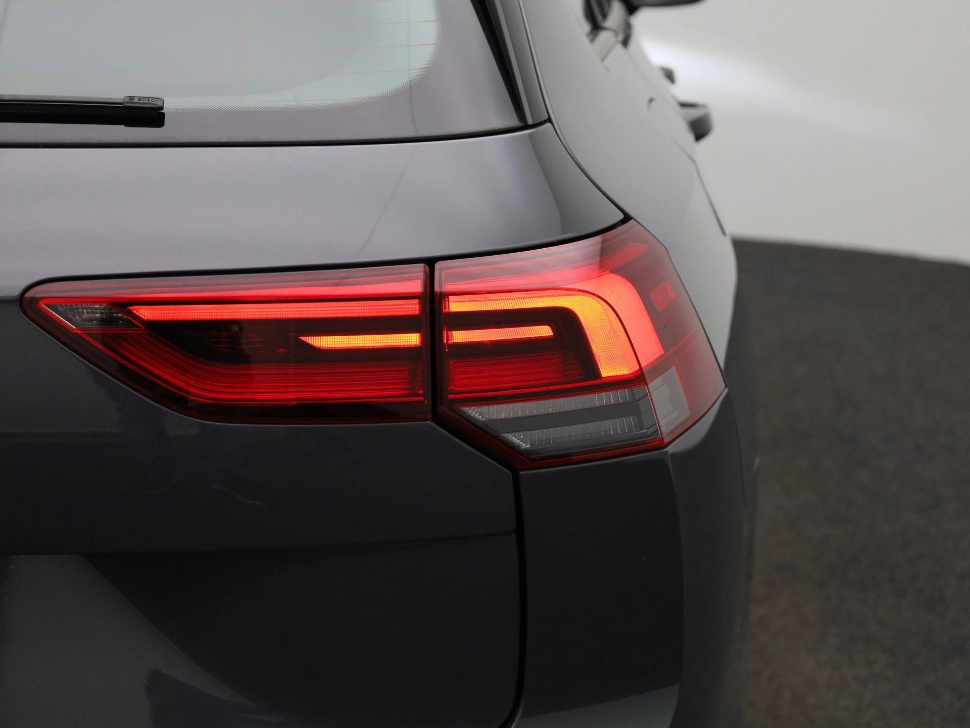 Volkswagen-Golf-image-36