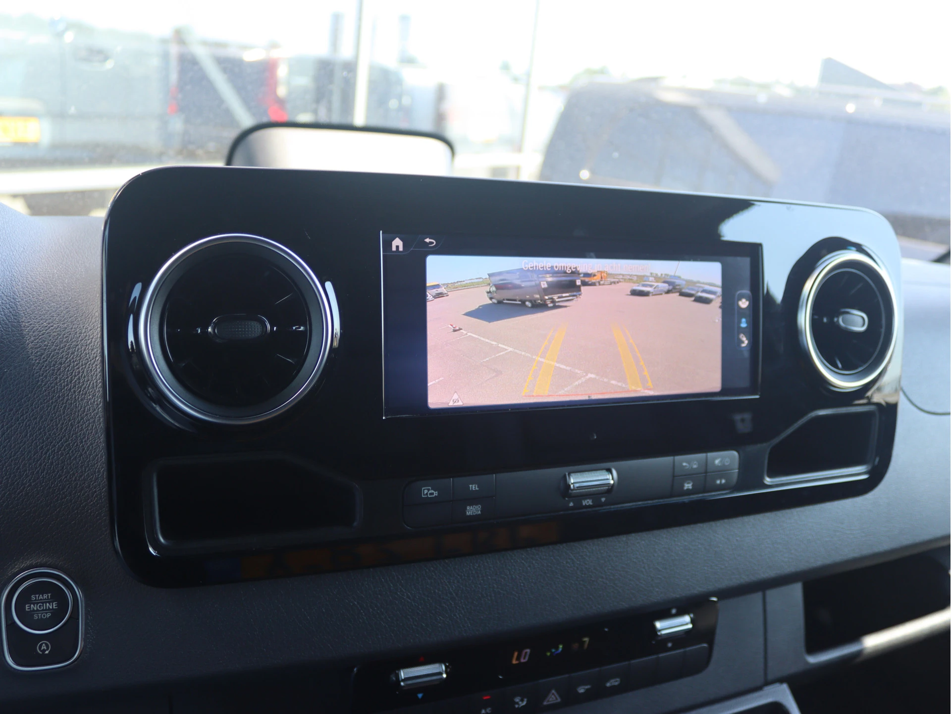 Mercedes-Benz-Sprinter-image-9