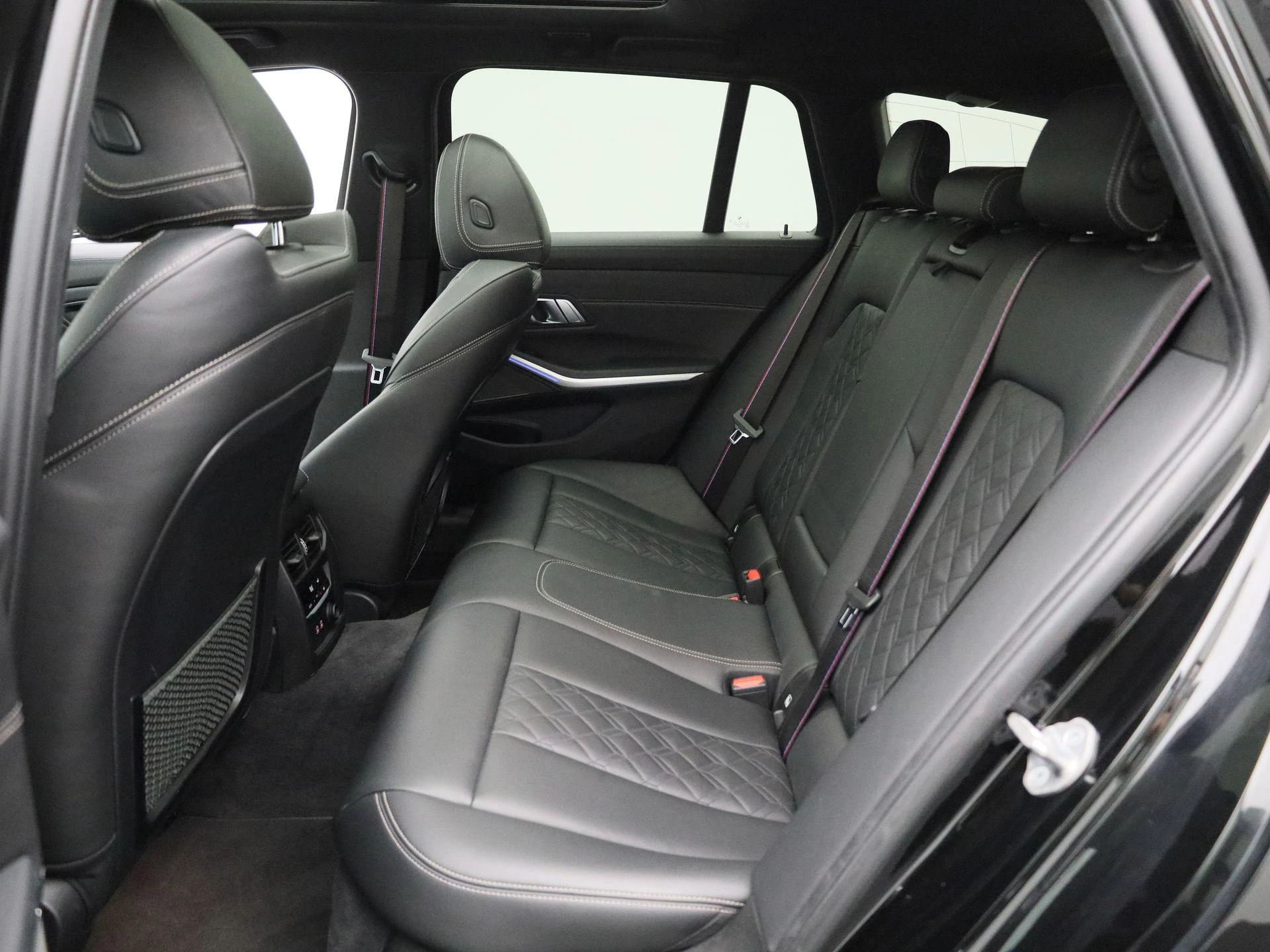 BMW-3 Serie-image-10