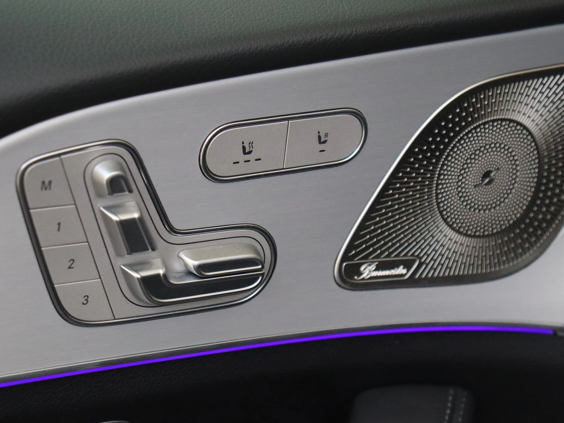 Mercedes-Benz-GLE-image-24