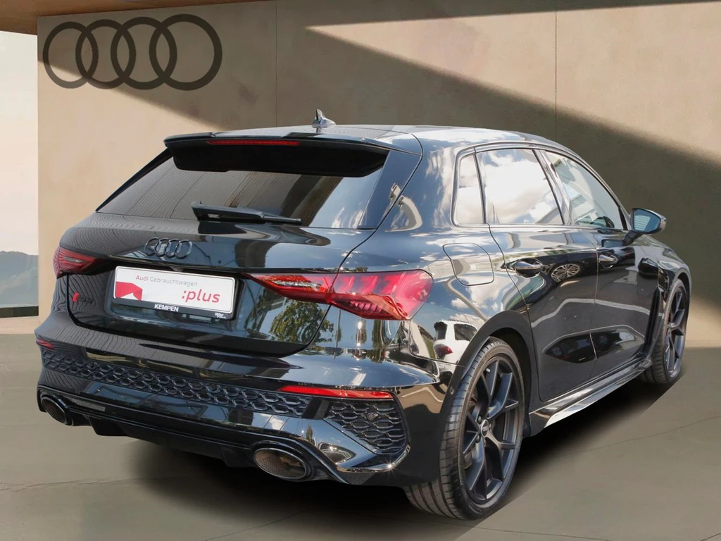 Audi RS3 Sportback 2.5 TFSI Q 19"|NAVI+VC|MATRIX|B&O|