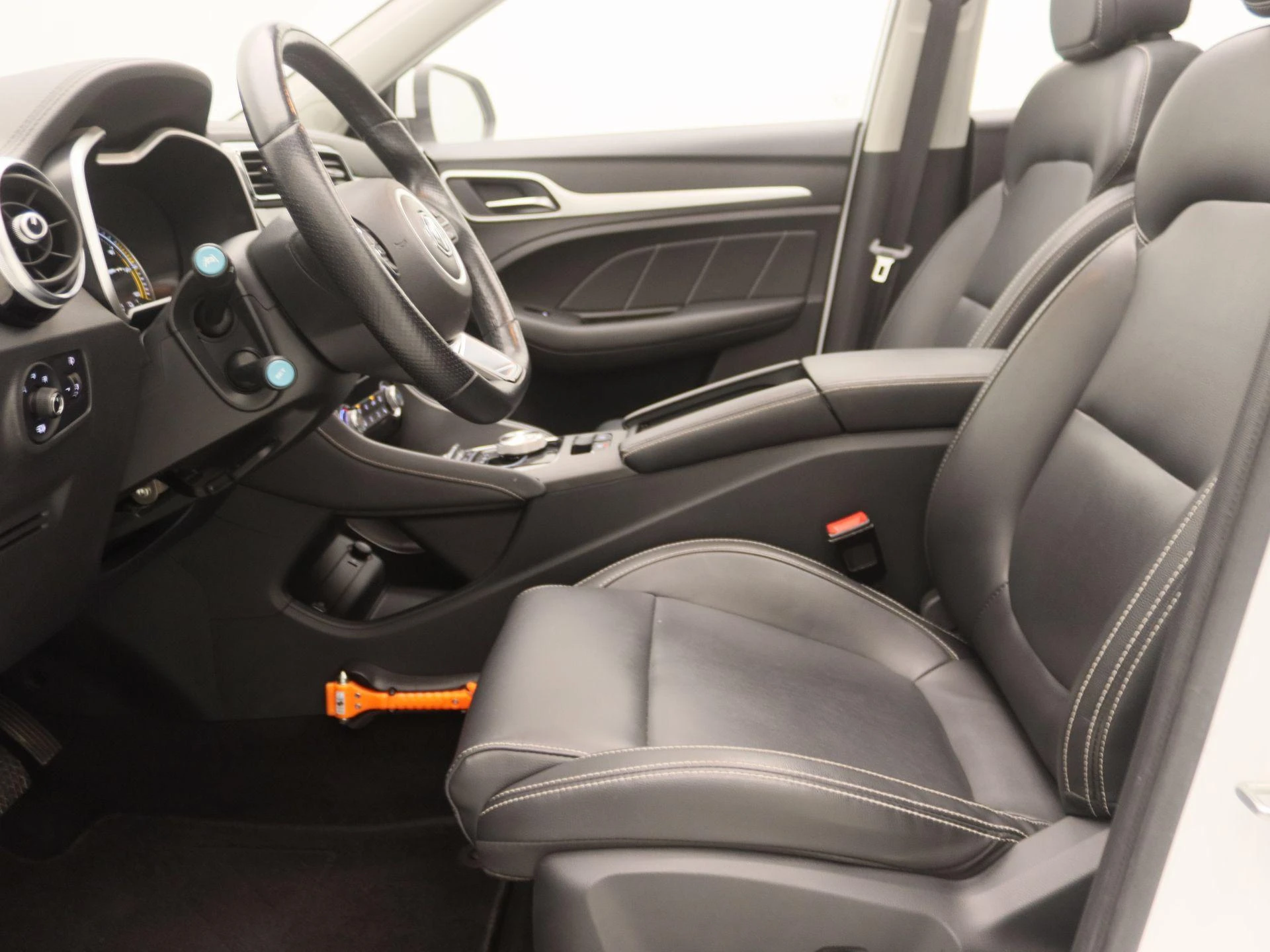 MG-ZS EV-image-12