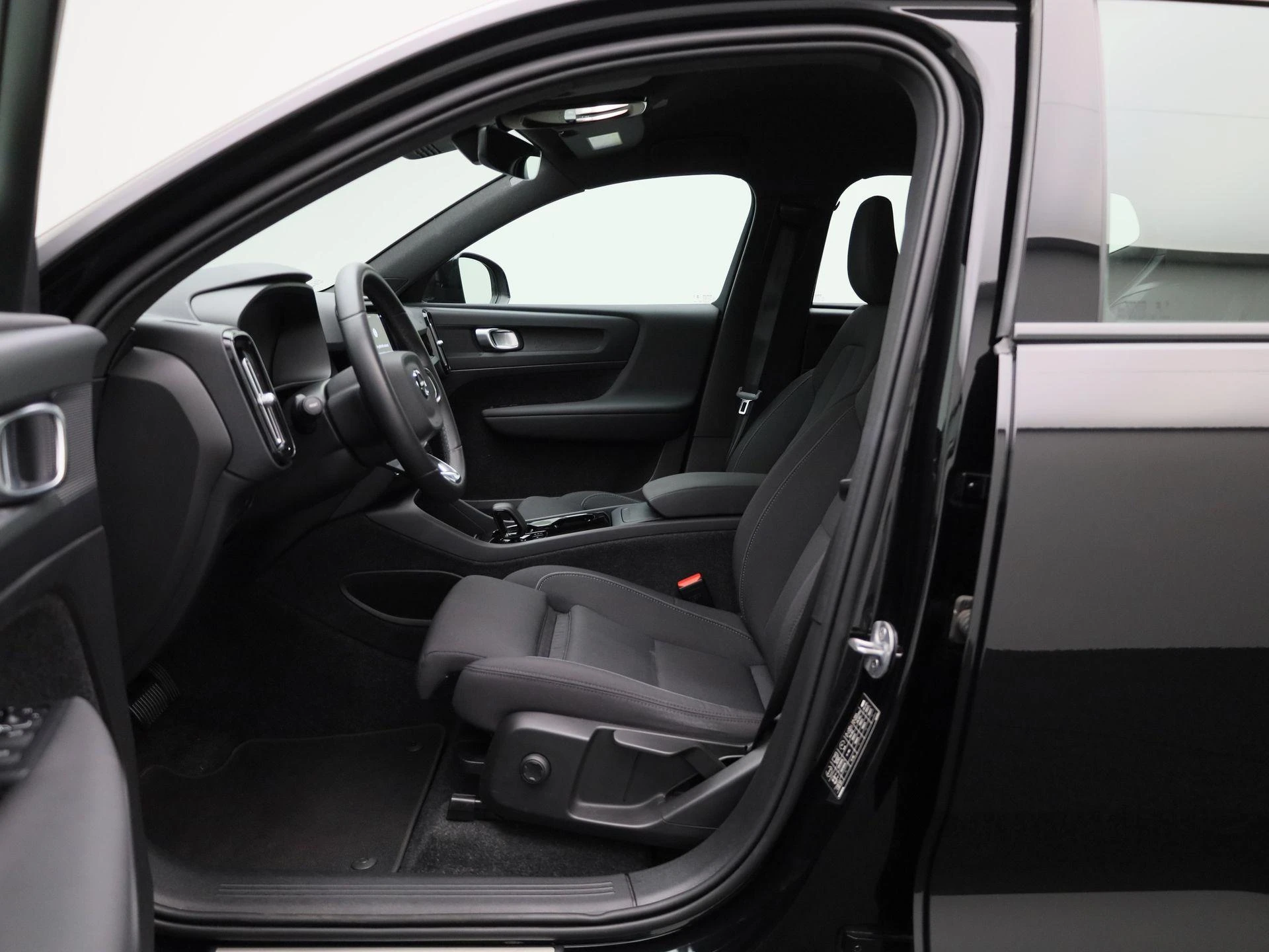 Volvo-XC40-image-9