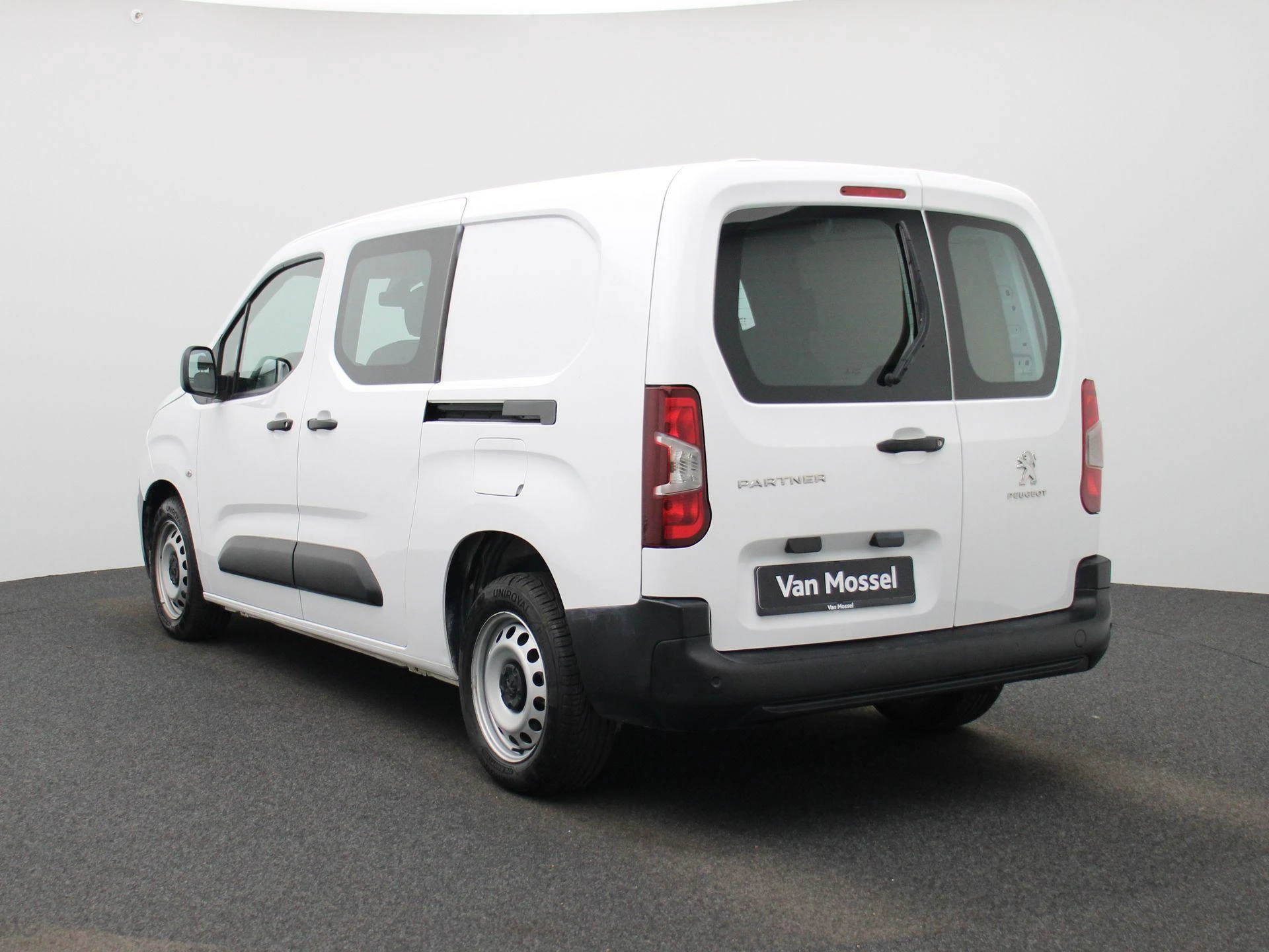 Peugeot-Partner-image-1