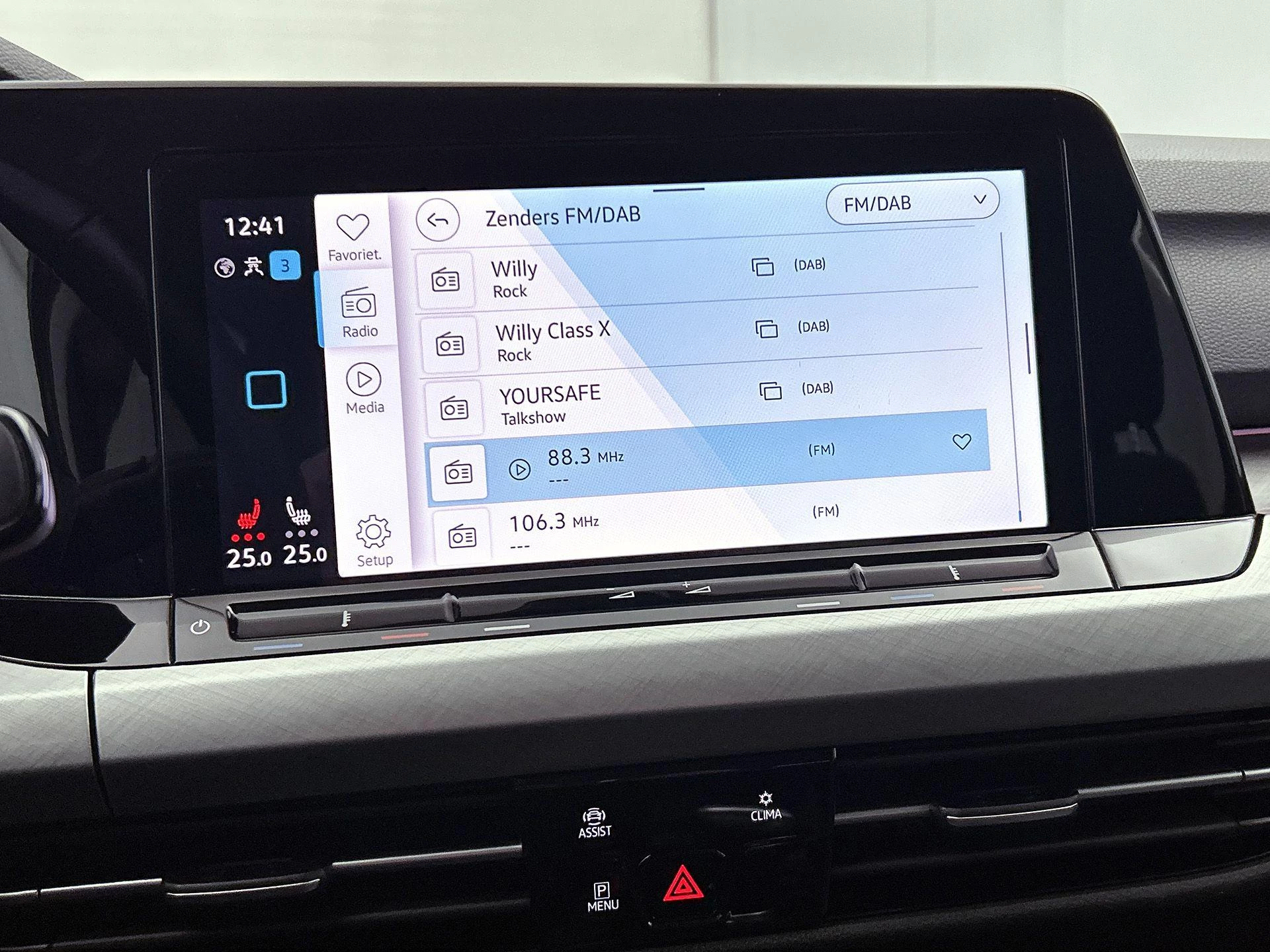 Volkswagen-Golf-image-10