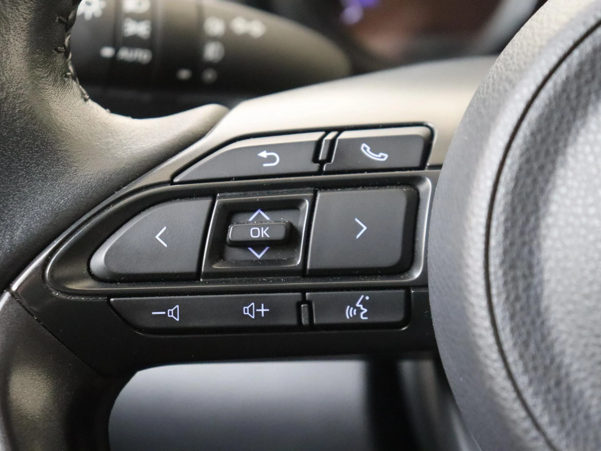 Toyota-Yaris-image-11
