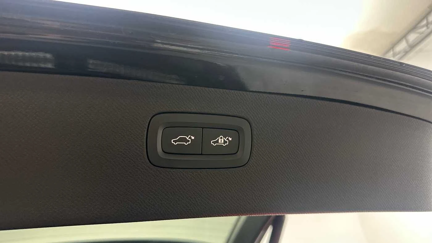 Volvo-XC90-image-19