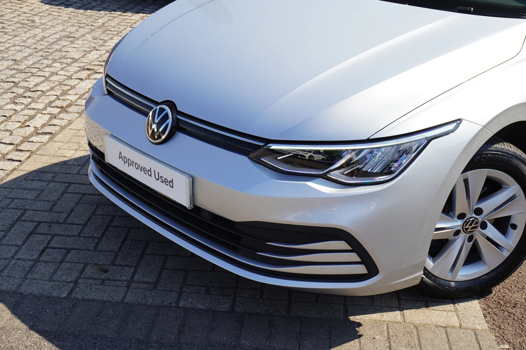 Volkswagen-Golf-image-29