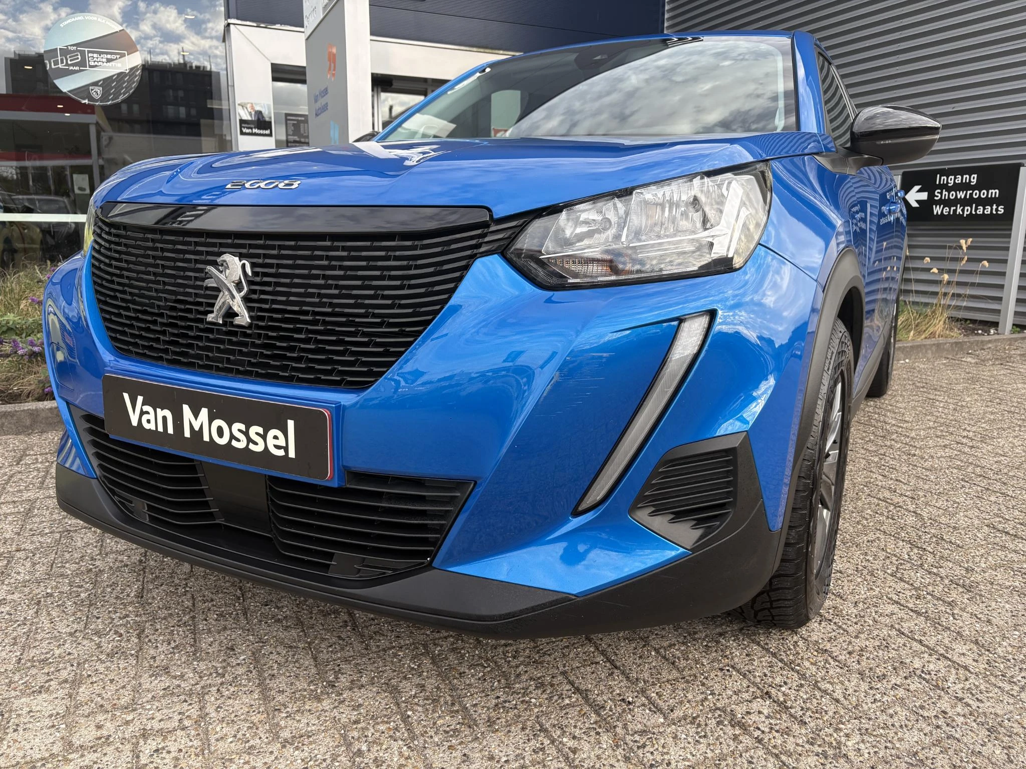 Peugeot-2008-image-2