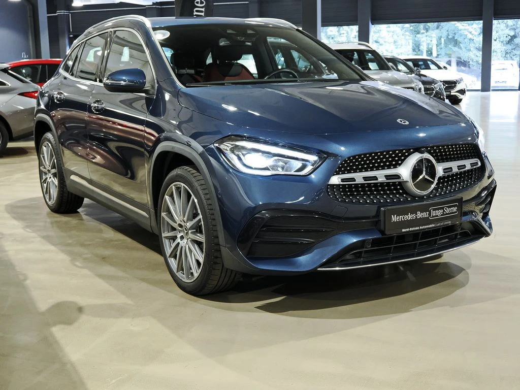 Mercedes-Benz-GLA 250 e-image-4