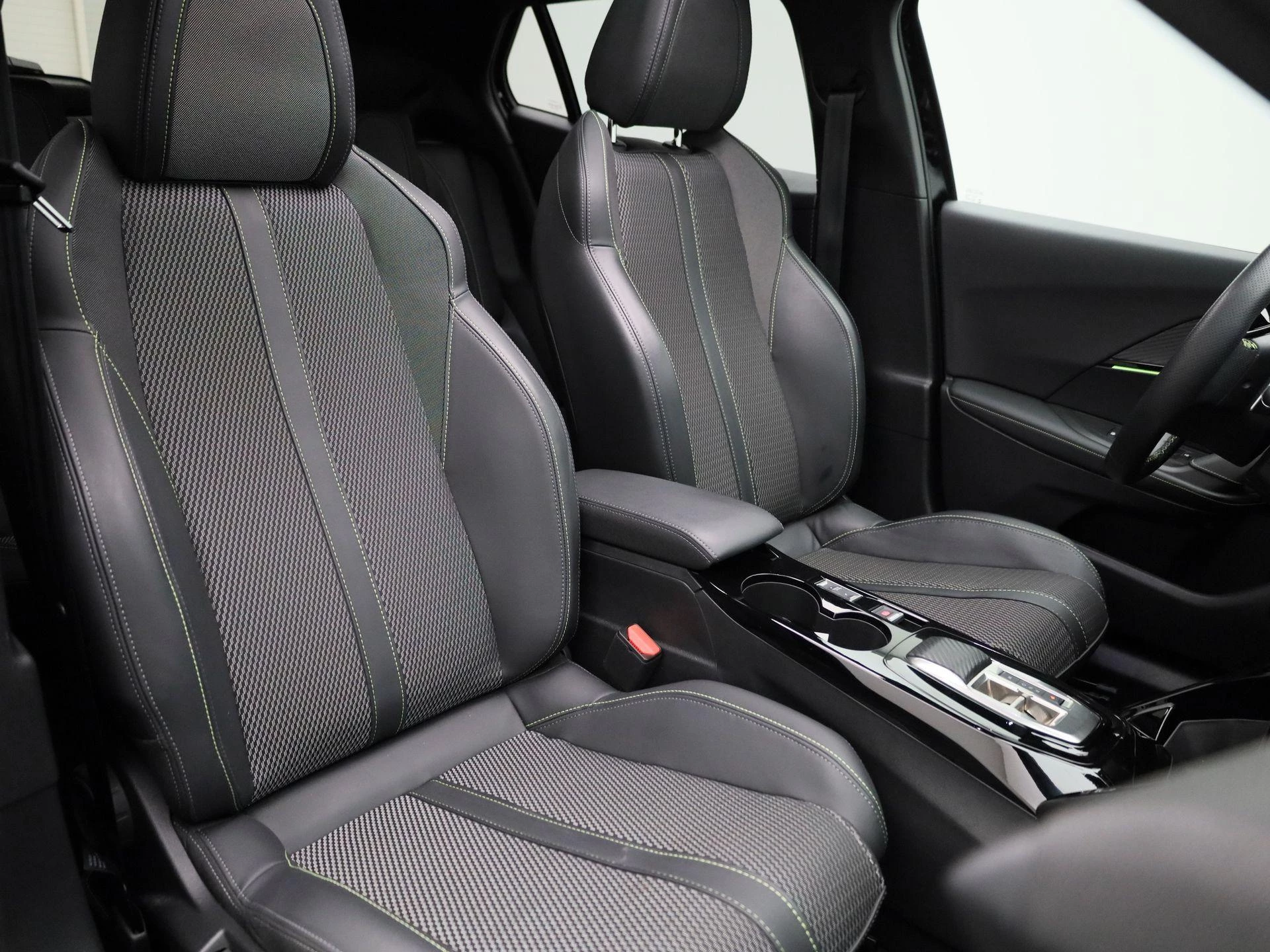 Peugeot-2008-image-46