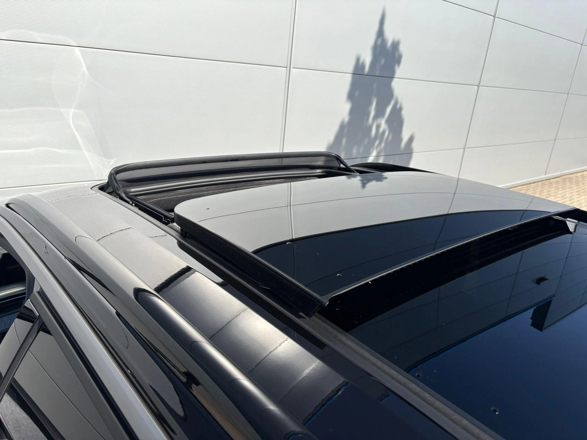 Peugeot-e-5008-image-9