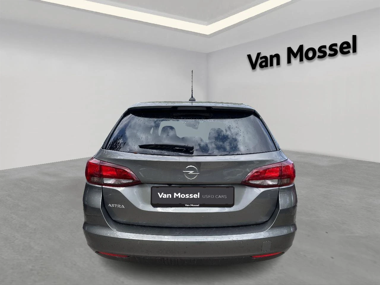 Opel-Astra-image-2