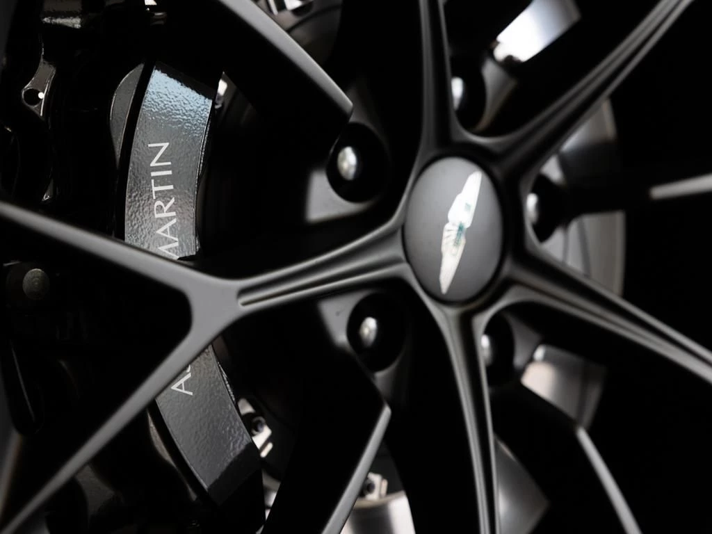 Aston Martin V8 Vantage Roadster Aston Martin Hamburg