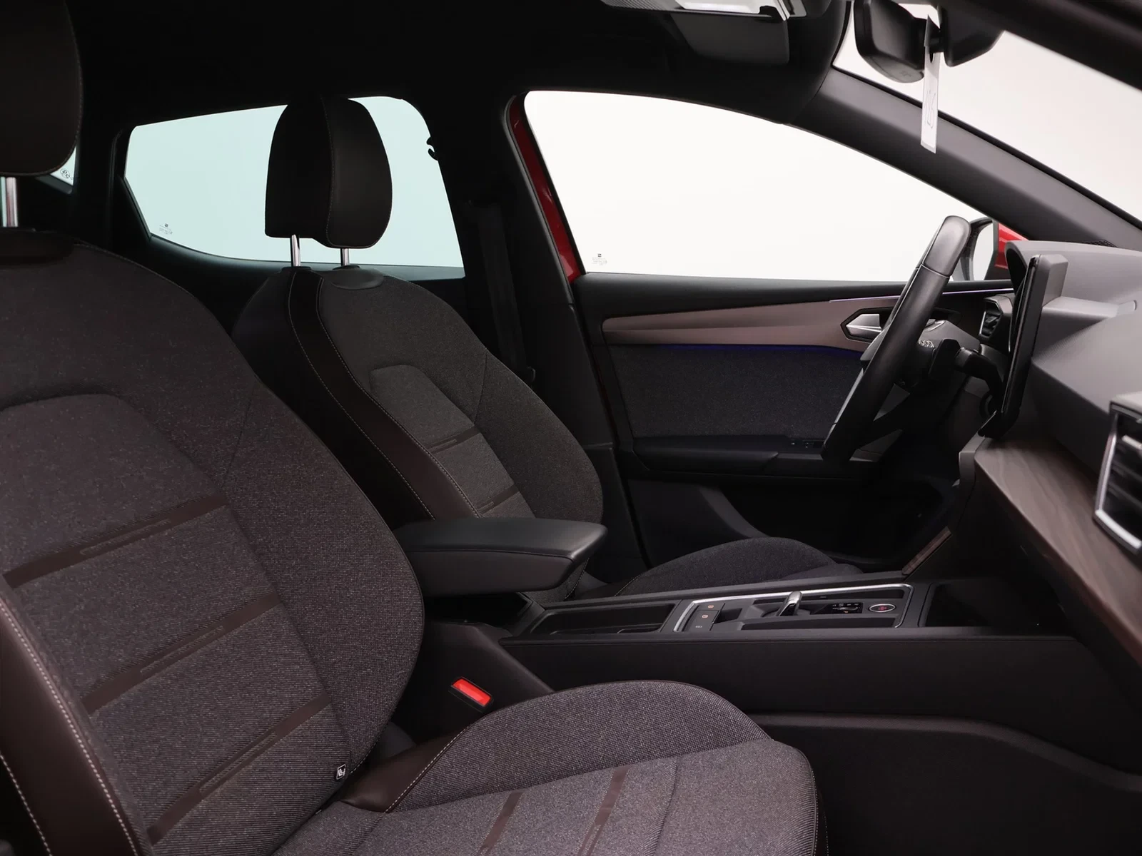 SEAT Leon e-Hybrid (PHEV) Leon e-Hybrid 1.4 Xcellence D204PK *AUTOMAAT*VIRTUAL COCKPIT*LEDER*CAMERA*PDC*CRUISE*KEYLESS GO*NAVI*APP-CONNECT*...*