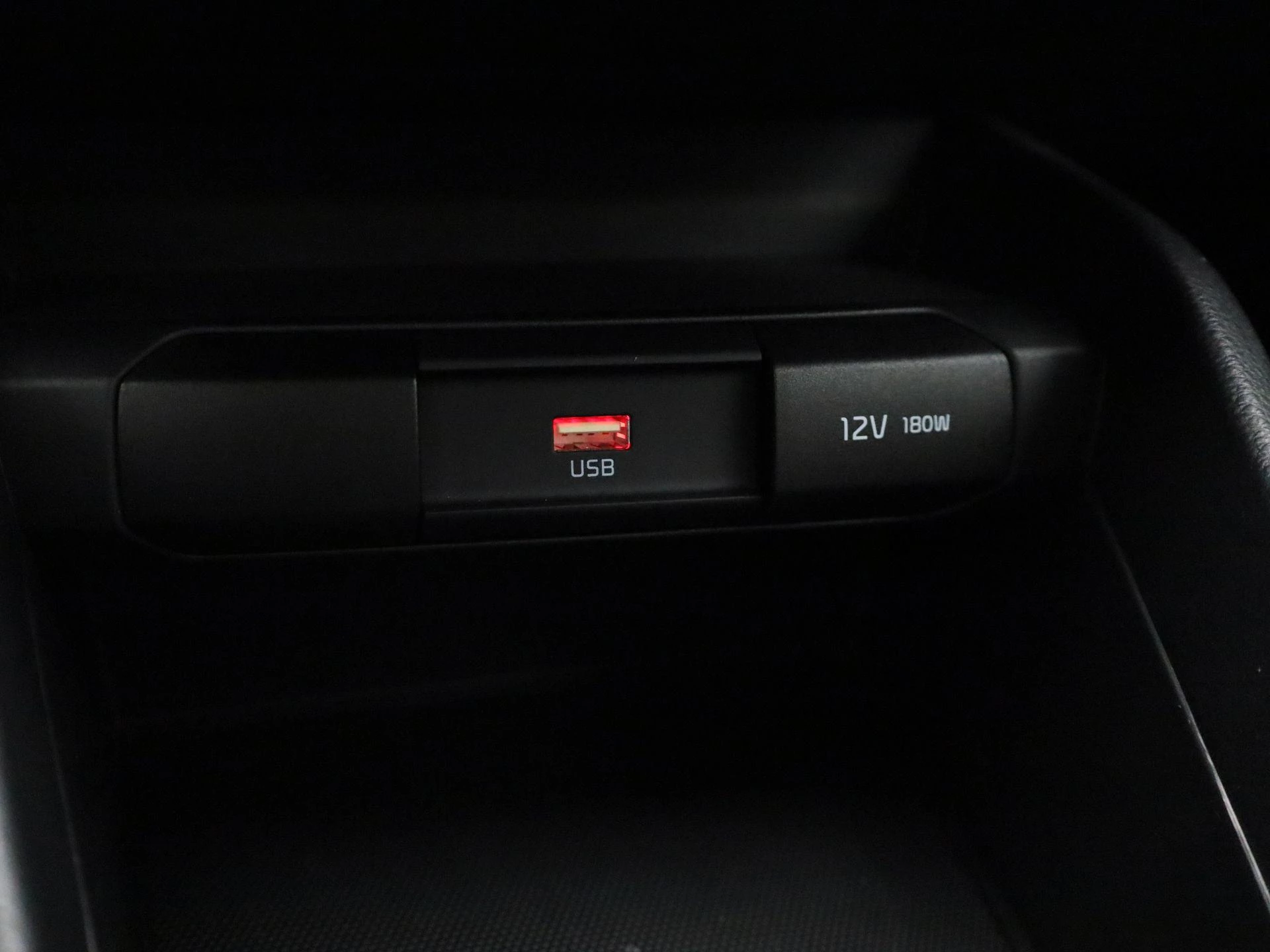 Kia-Stonic-image-20