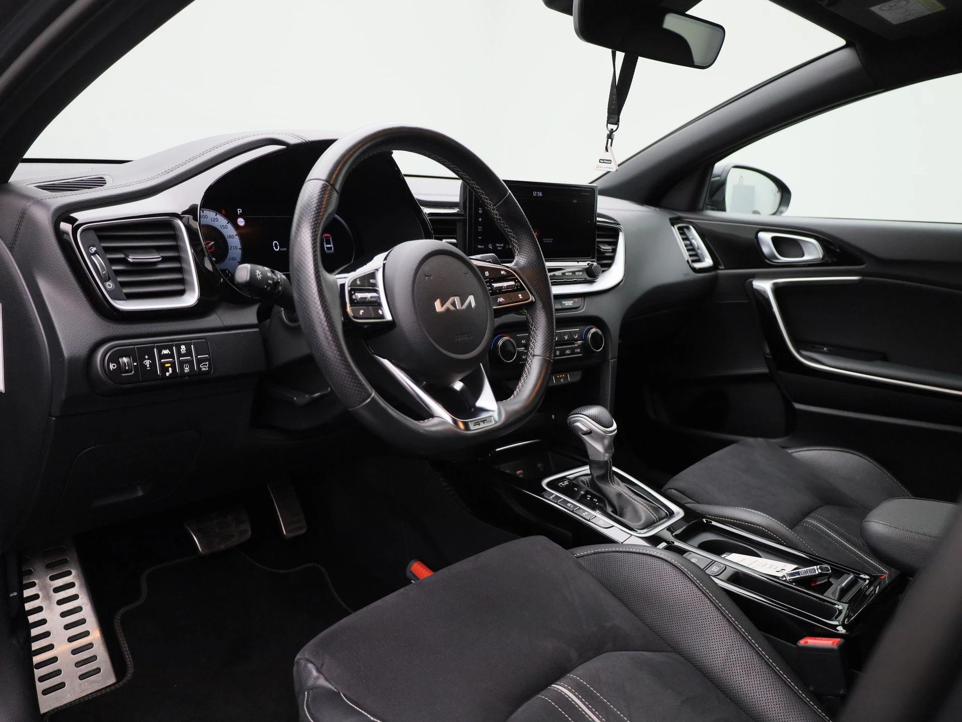 Kia-ProCeed-image-34