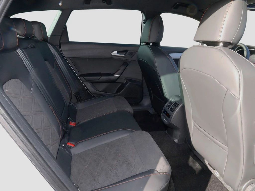 SEAT-Leon-image-10