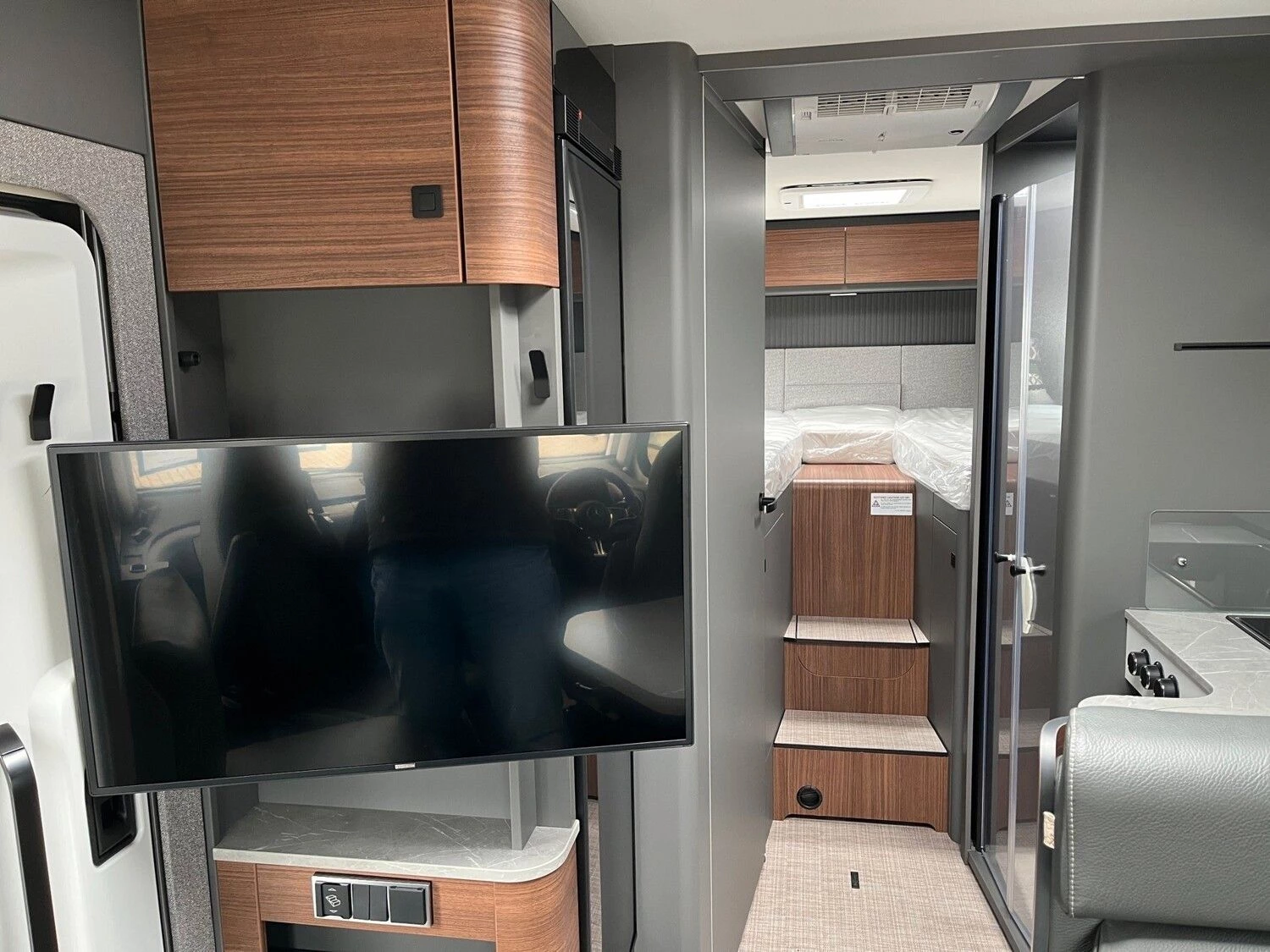 Hymer--image-12